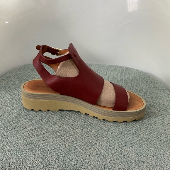 See By Chloe Burgundy Leather Sandals. Size 38 - Picture 5 of 9